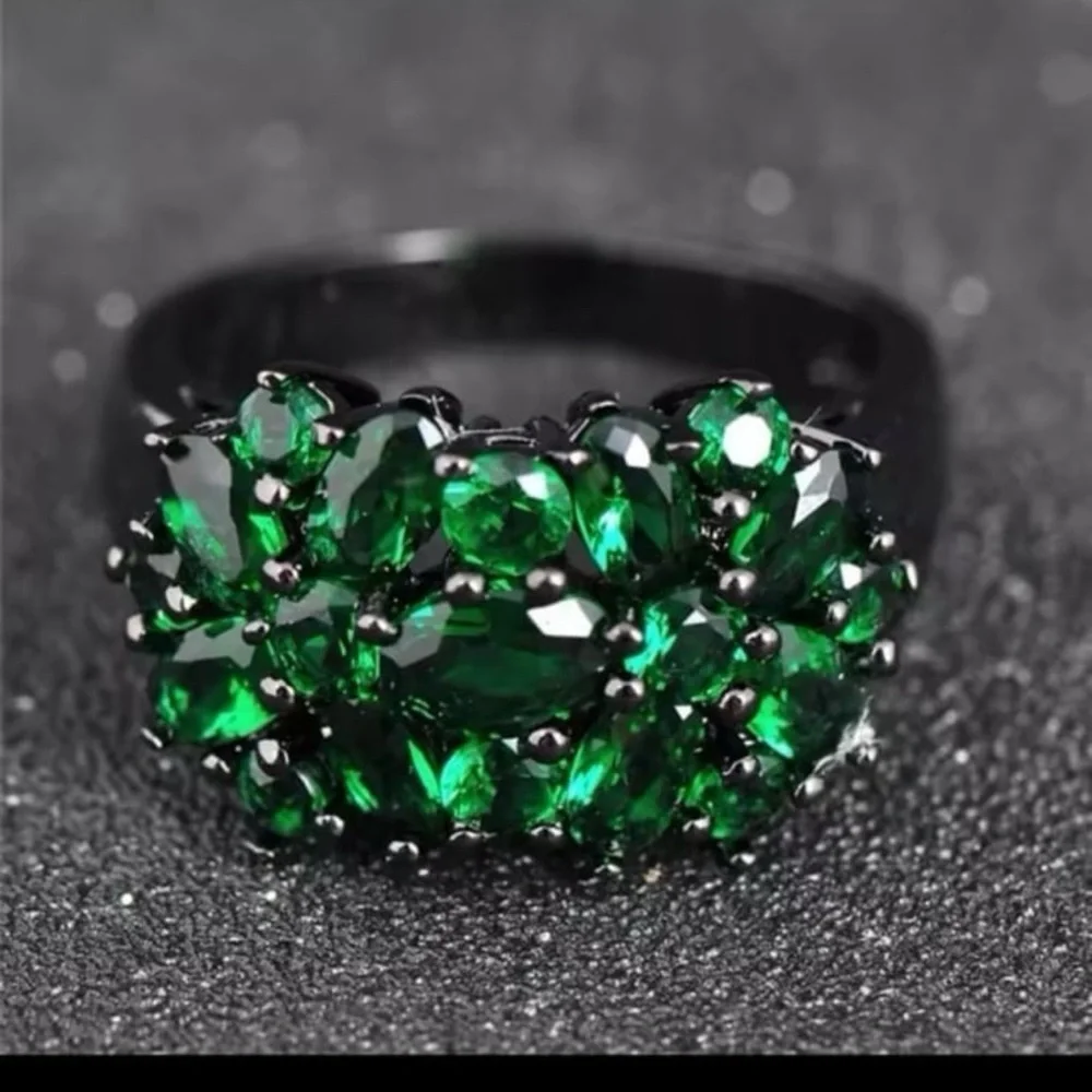 Hematite finish emerald crystals floral size 8 ring HRFG1